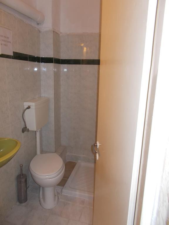 Drosia Apartments アスプロヴァルタ エクステリア 写真