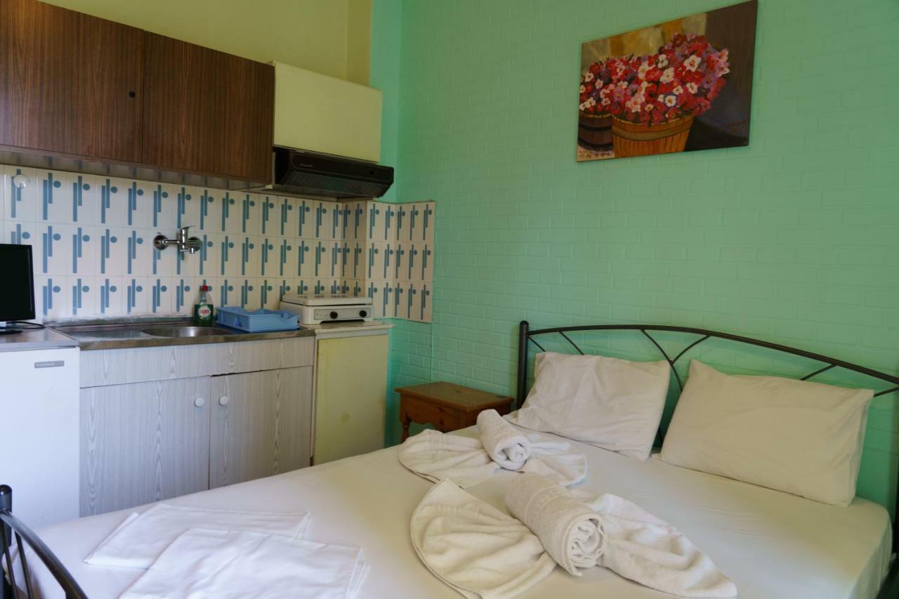 Drosia Apartments アスプロヴァルタ エクステリア 写真